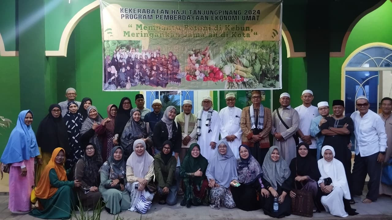 Kekerabatan Haji Kota Tanjungpinang Tahun 2024 Gelar Berbagi 100 Paket Sayur Gratis